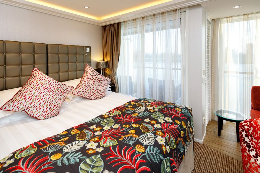 AmaSiena-stateroom-