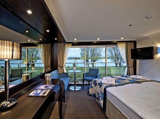 Avalon Expression-stateroom-