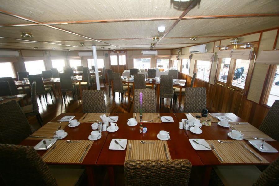 RV Indochine-dining-Panoramic Restaurant