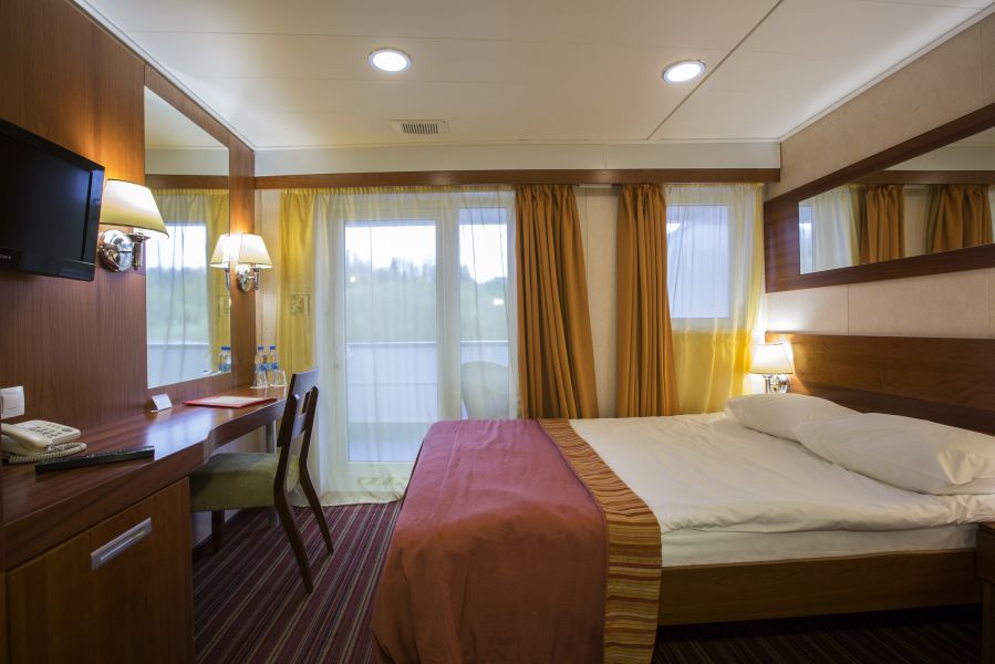 Rostropovitch-stateroom-Standard cabin with/without balcony