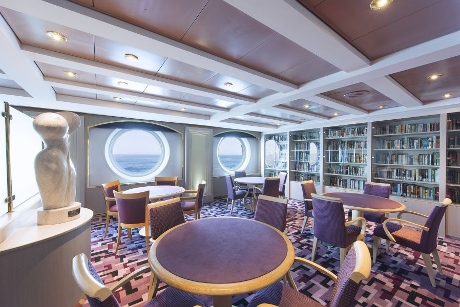 MSC Sinfonia-entertainment-The Card Room