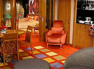 Norwegian Star-stateroom-Owner's Suite with Two Balconies