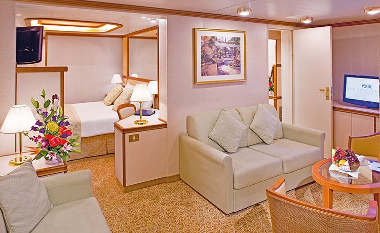 Crown Princess-stateroom-Family Suite with Balcony