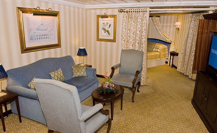 Pacific Princess-stateroom-Suite with Balcony