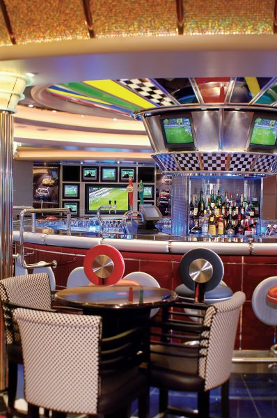 Jewel of the Seas-entertaiment-Pit Stop Sports Bar