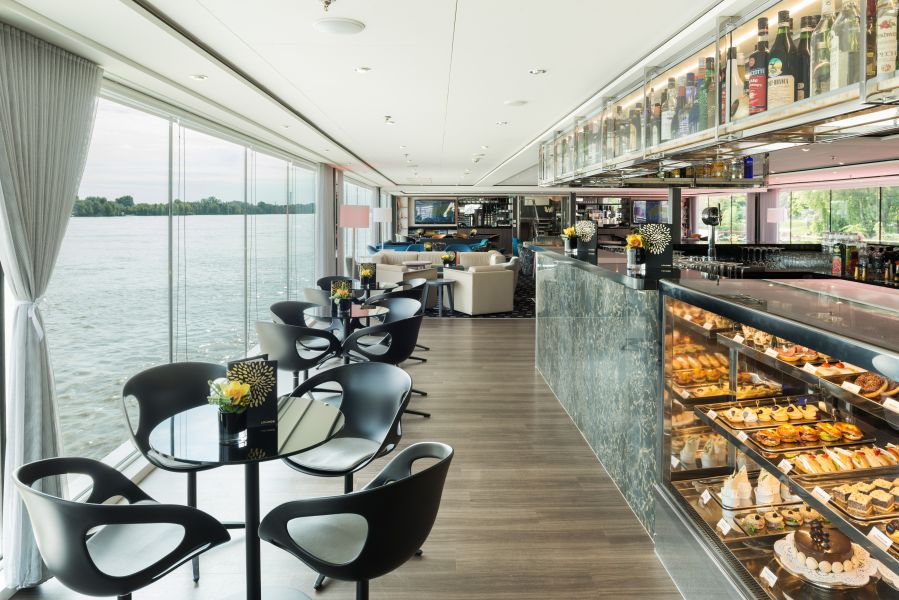Scenic Amber-dining-