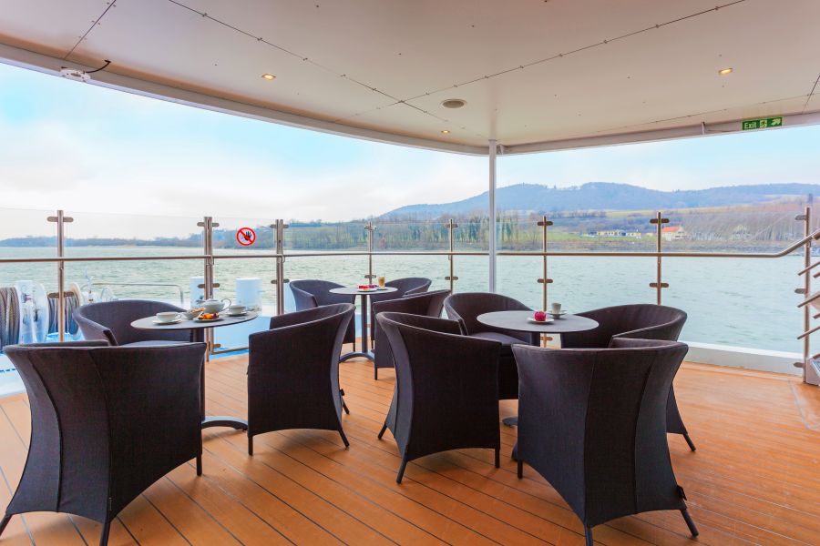 Scenic Ruby-dining-