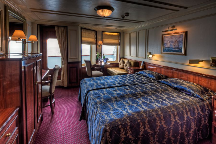 Royal Clipper-stateroom-
